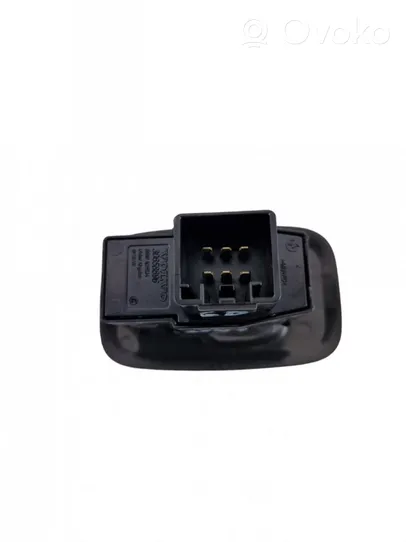 Volvo XC90 Electric window control switch 