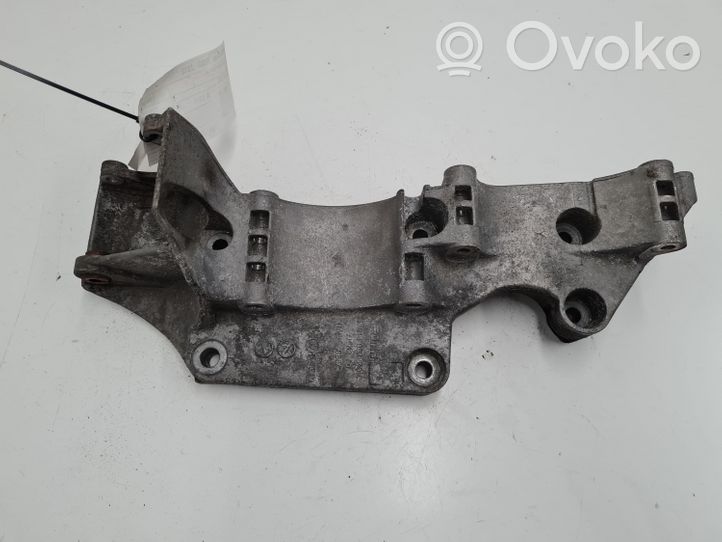 Volkswagen Sharan Mocowanie alternatora 045903143C