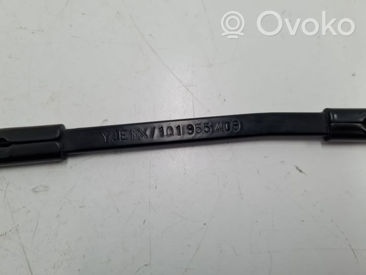 Volkswagen Eos Front wiper blade arm 1Q1955409