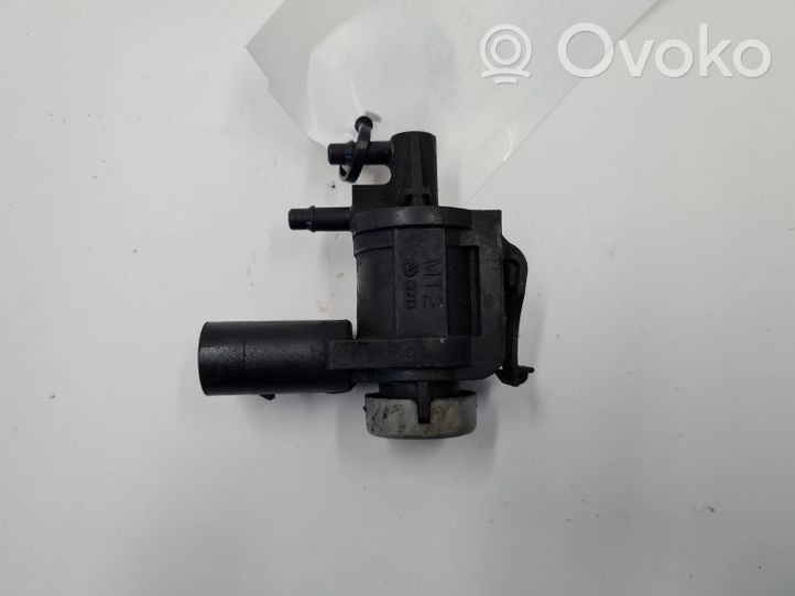 Volkswagen Tiguan Elettrovalvola turbo 1K0906283A