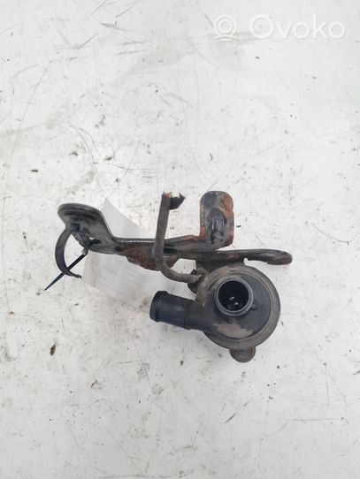 Seat Ibiza IV (6J,6P) Pompe à eau de liquide de refroidissement 8R0965561A