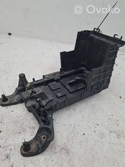 Volkswagen Golf V Staffa di montaggio della batteria 1K0915333