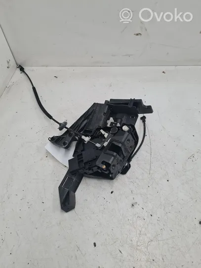 Ford C-MAX I Rear door lock 