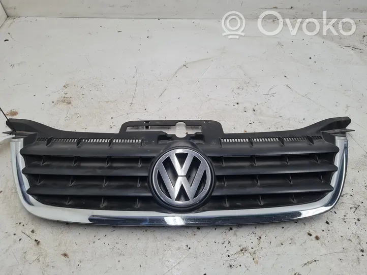 Volkswagen Touran I Rejilla delantera 