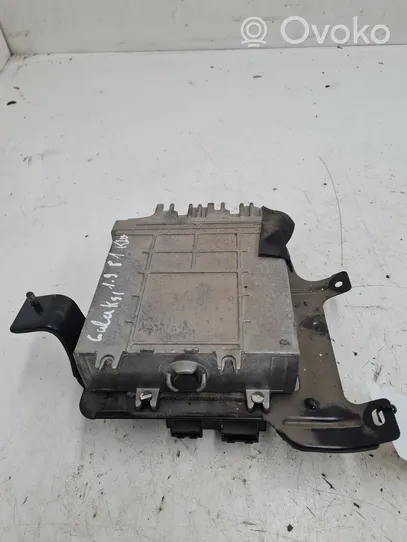 Ford Galaxy Calculateur moteur ECU 8200104706