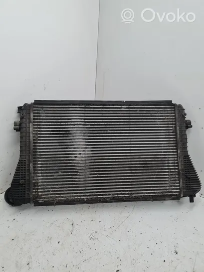 Volkswagen Touran I Chłodnica powietrza doładowującego / Intercooler 1K0145803