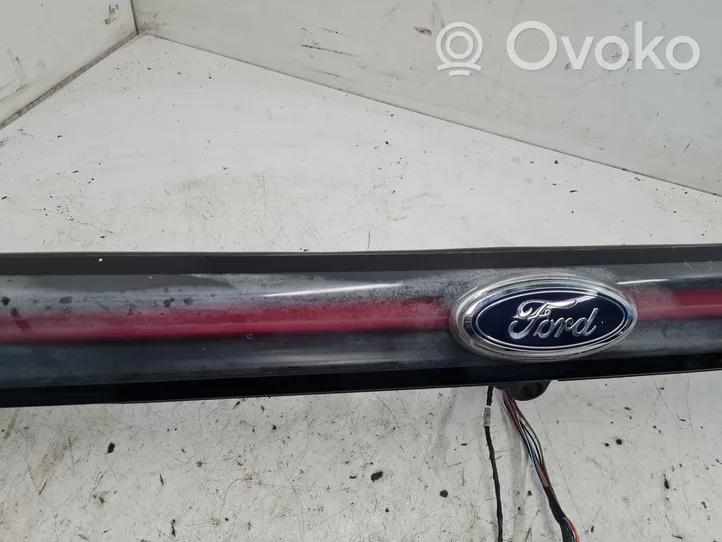 Ford Edge II Aizmugurējais lukturis virsbūvē 