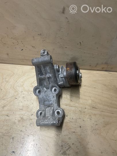 Mitsubishi L200 Generator/alternator bracket 