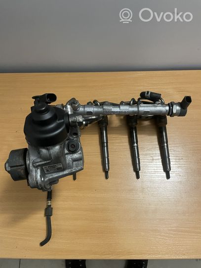 Volkswagen Crafter Kit d'injection de carburant 03L130277J