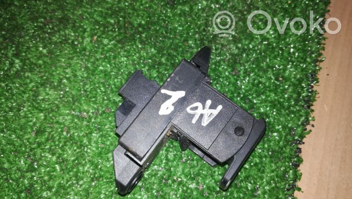 Audi A6 S6 C6 4F Przycisk / Włącznik hamulca ręcznego 4F2927225