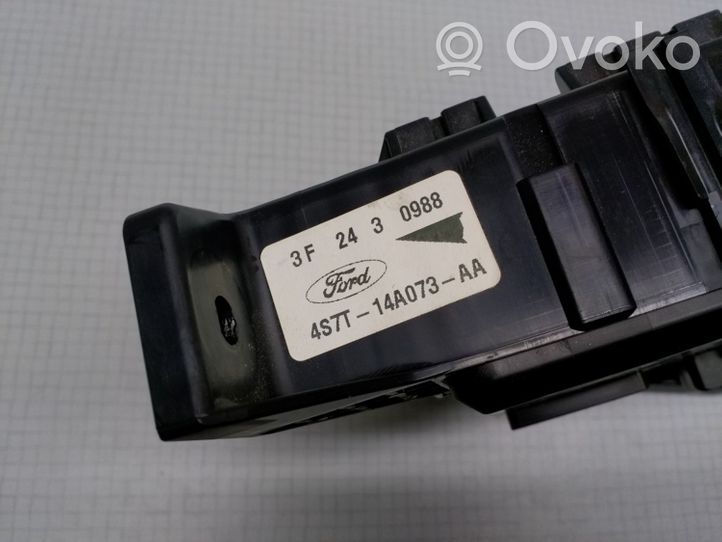 Ford Mondeo Mk III Fuse module 4S7T14A073AA