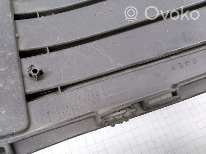 Opel Corsa C Mascherina inferiore del paraurti anteriore 09116132