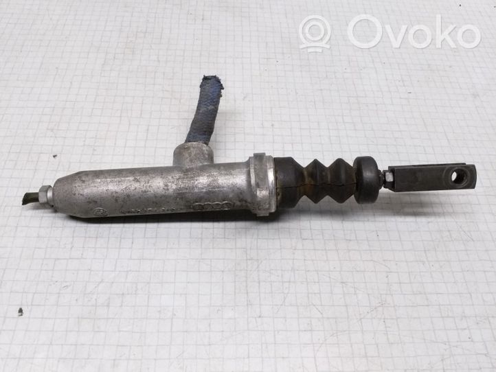 Audi 80 90 B3 Pompa della frizione 443721401A