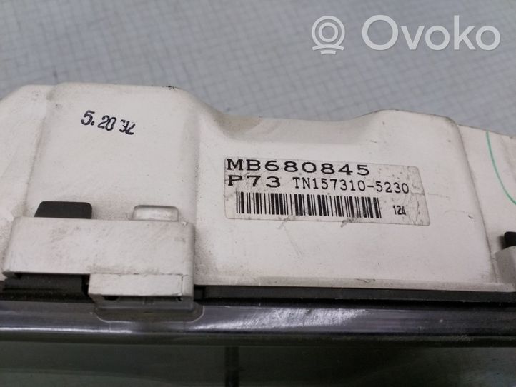 Mitsubishi Eclipse Spidometrs (instrumentu panelī) MB680845