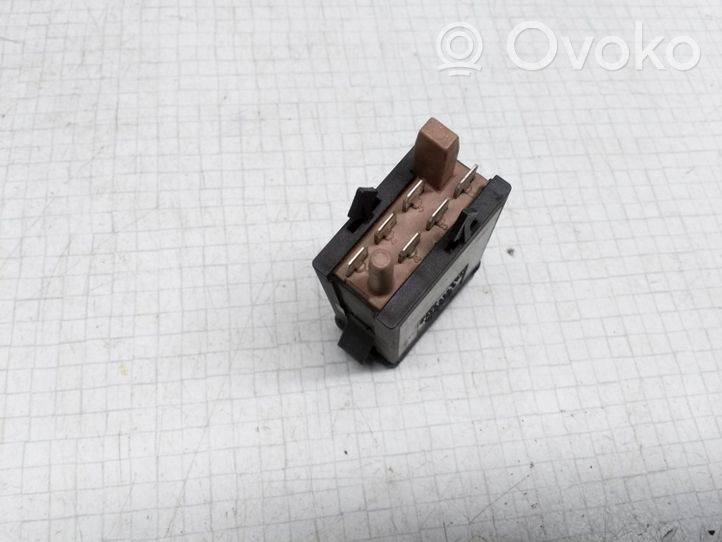 Audi A6 S6 C4 4A Interruptor de calefacción del asiento 4A0963563A