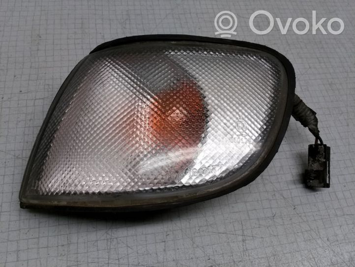 Nissan Sunny Frontblinker 010178