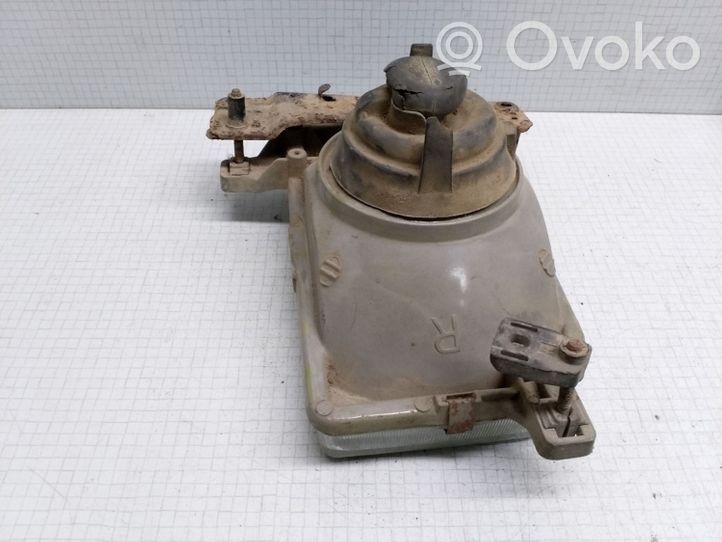 Nissan Terrano Faro delantero/faro principal 2151139R