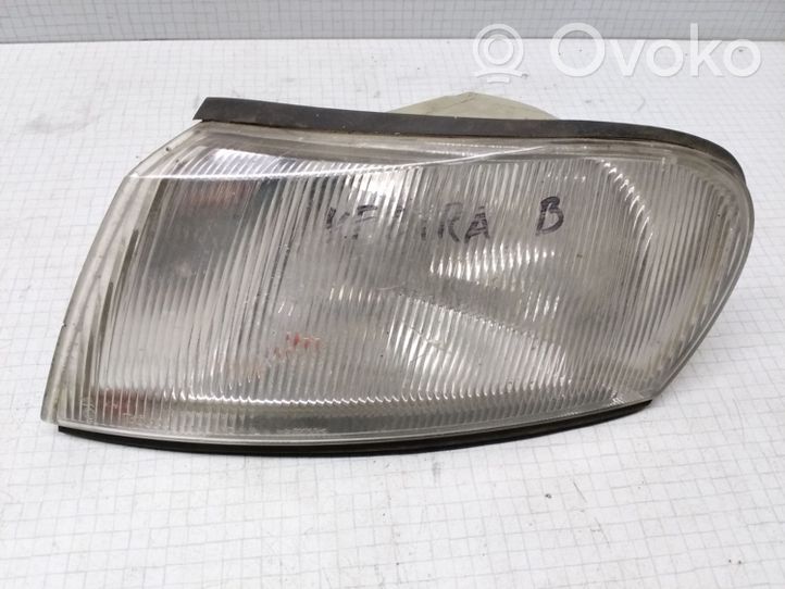 Opel Vectra B Etusuuntavilkku 90464683