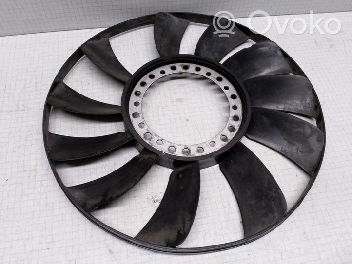 Volkswagen PASSAT B5.5 Fan impeller 058121301B