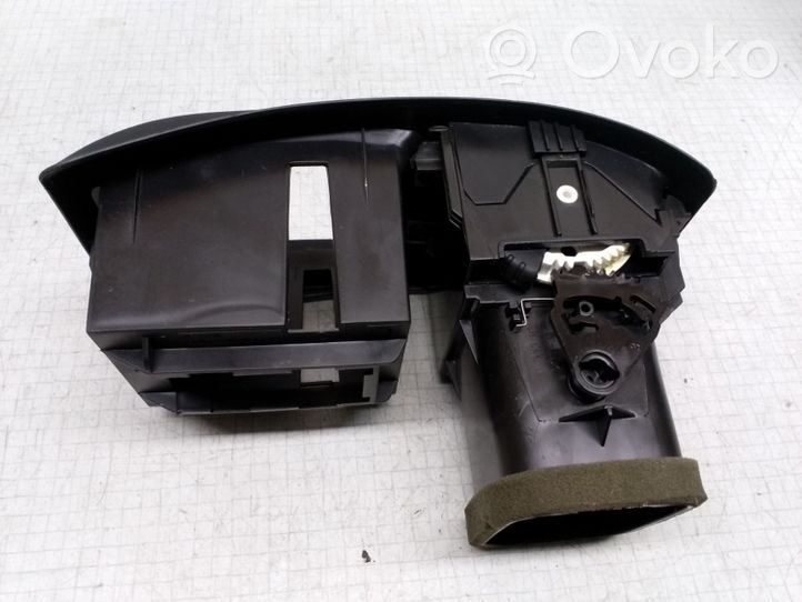 Opel Astra G Copertura griglia di ventilazione laterale cruscotto 90560336