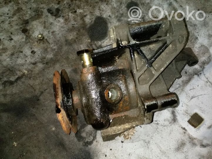 Volkswagen Golf III Pompe de direction assistée 