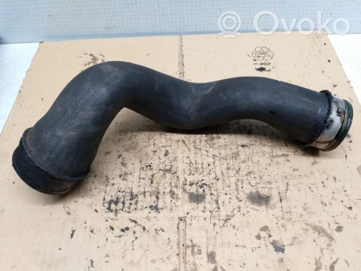 Mercedes-Benz C W203 Engine coolant pipe/hose 