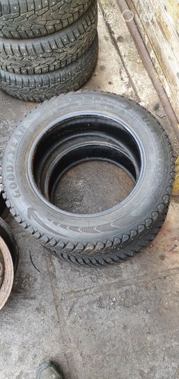 Opel Astra G R15-nastarenkaat GOODYEAR