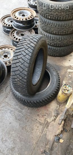 Opel Astra G R 15 žieminė su dygliais padanga (-os) GOODYEAR