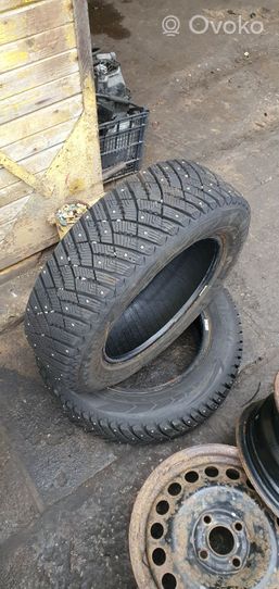 Opel Astra G R15-nastarenkaat GOODYEAR