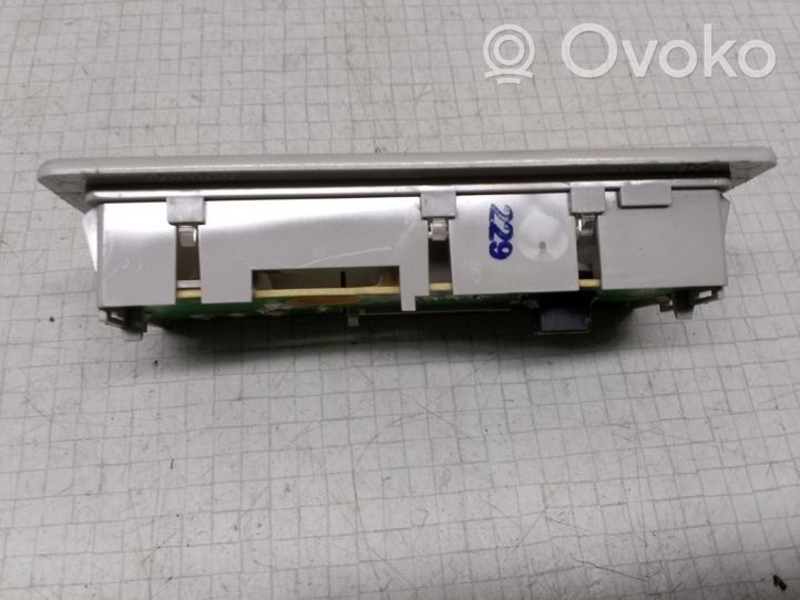 Skoda Octavia Mk1 (1U) Interrupteur d'éclairage intérieur et d’ambiance 357947111