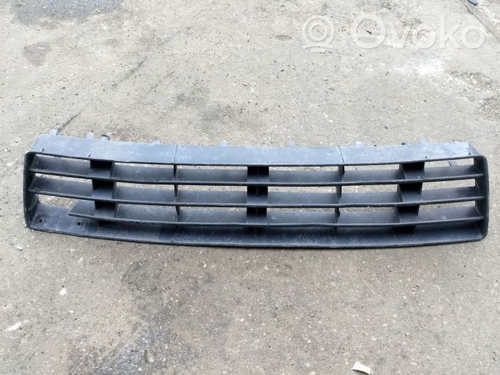 Audi A6 S6 C4 4A Grille inférieure de pare-chocs avant 4A0807683