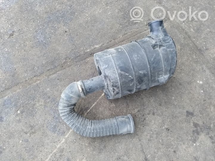 Renault Megane I Boîtier de filtre à air 7700864802