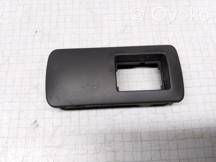 Opel Vectra C Front door window switch trim 24453571