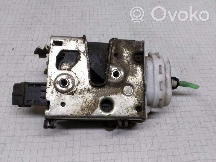 Audi A6 S6 C4 4A Serrure de porte avant 4A1837016D