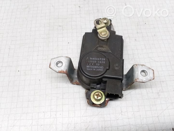 Mitsubishi Galant Motor de bloqueo de puertas MB546739