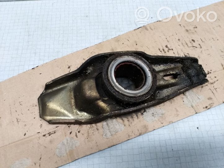 Audi 80 90 B3 Kita variklio skyriaus detalė MPU012141719A