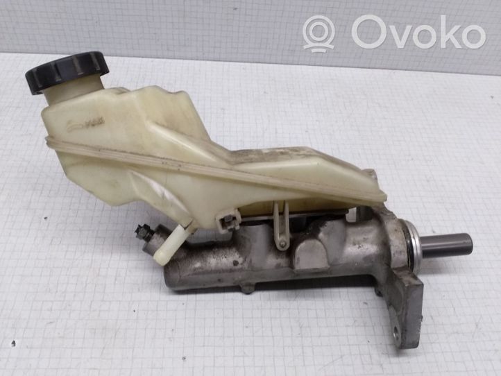 Toyota Corolla E120 E130 Główny cylinder hamulca 744712514