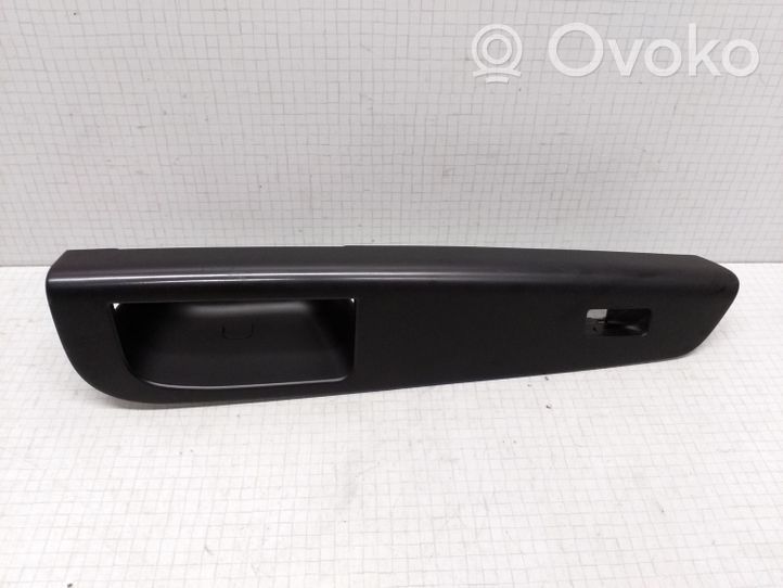 KIA Ceed Other front door trim element 823611H000