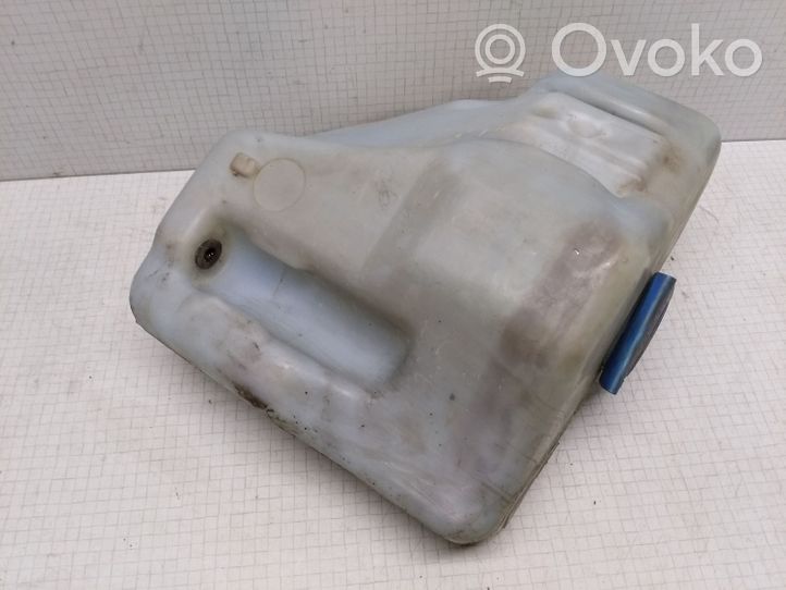 Volkswagen PASSAT B3 Serbatoio/vaschetta liquido lavavetri parabrezza 357955453B