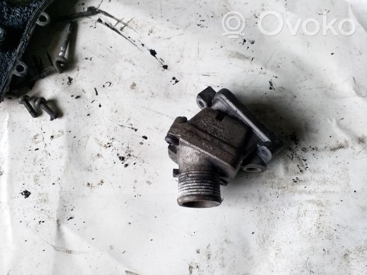 Volvo S60 Thermostat/thermostat housing 