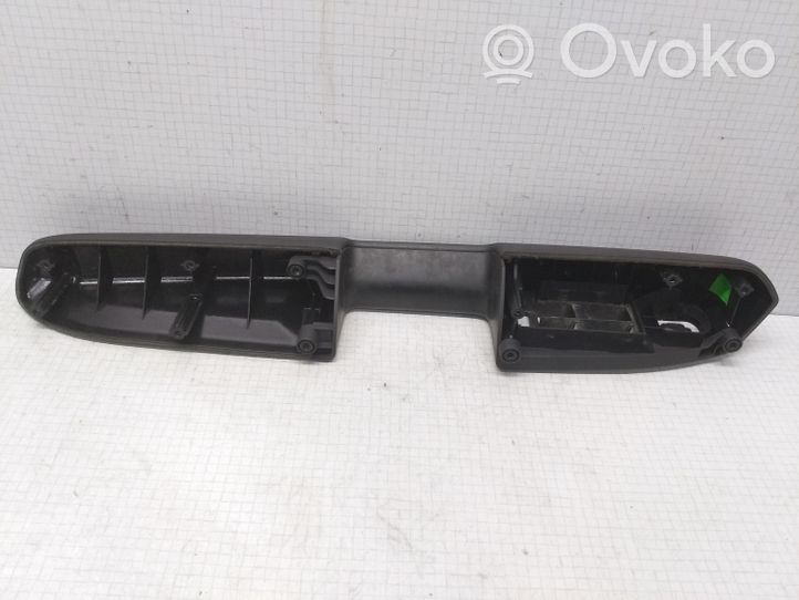 Audi A4 S4 B7 8E 8H Rivestimento della maniglia interna per portiera anteriore 8E1867173B