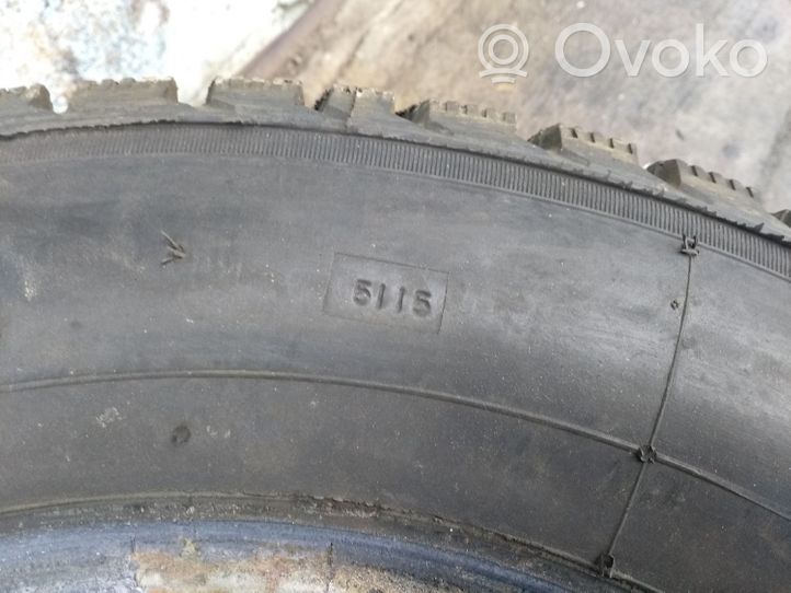 Volkswagen PASSAT B5 R15 winter/snow tires with studs EKOWAY