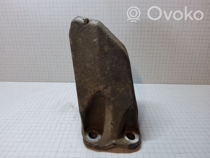 Volkswagen PASSAT B5.5 Supporto di montaggio scatola del cambio 8D0399113AB