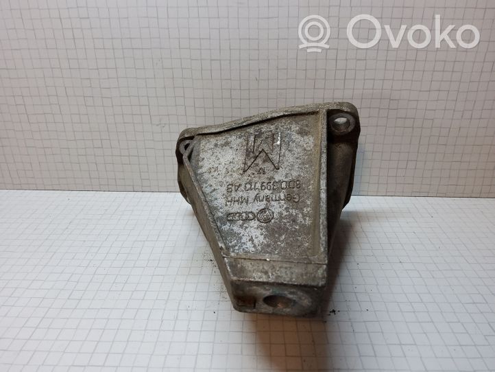 Volkswagen PASSAT B5.5 Supporto di montaggio scatola del cambio 8D0399113AB