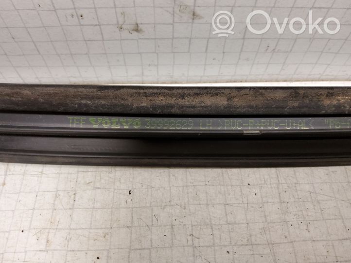 Volvo S60 Rivestimento di protezione sottoporta del bagagliaio/baule 39992629