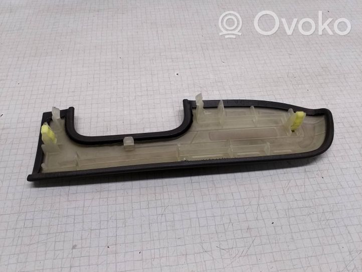 Toyota Corolla E120 E130 Altro elemento di rivestimento della portiera anteriore 7422012180