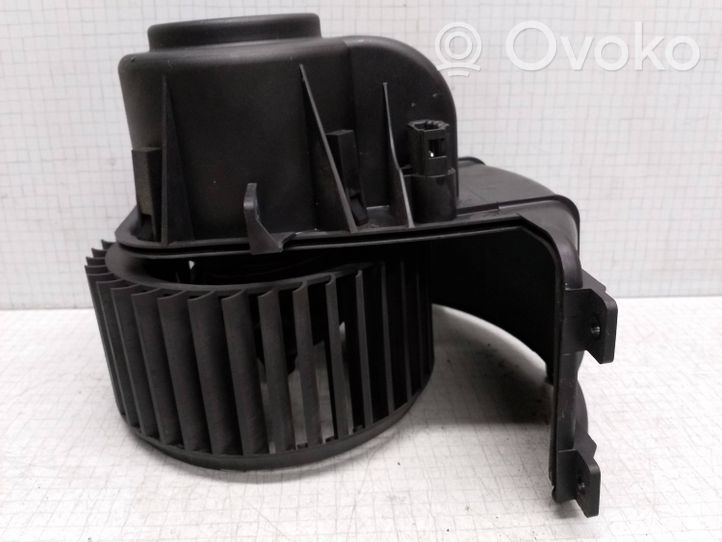 Volkswagen Transporter - Caravelle T5 Ventola riscaldamento/ventilatore abitacolo 7H1820021B