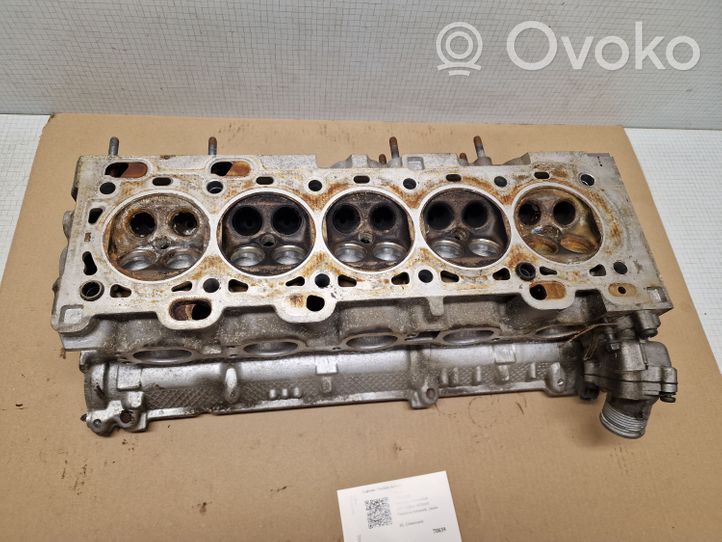 Volvo V70 Culata del motor 1001837005