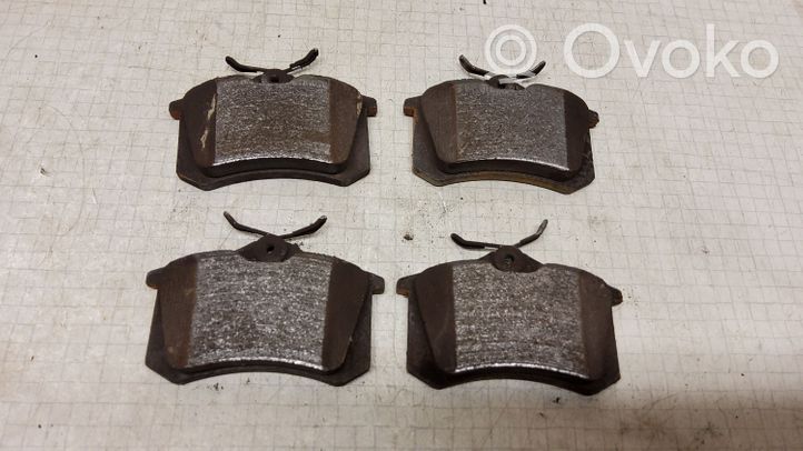 Volkswagen PASSAT B5 Brake pads (rear) 