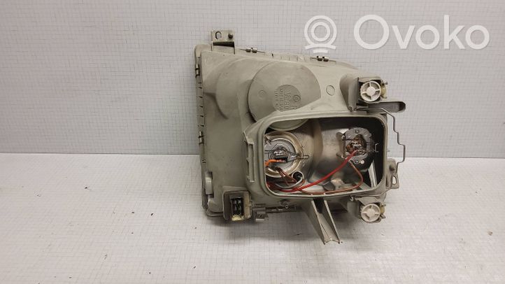 Volkswagen II LT Lampa przednia 67735380